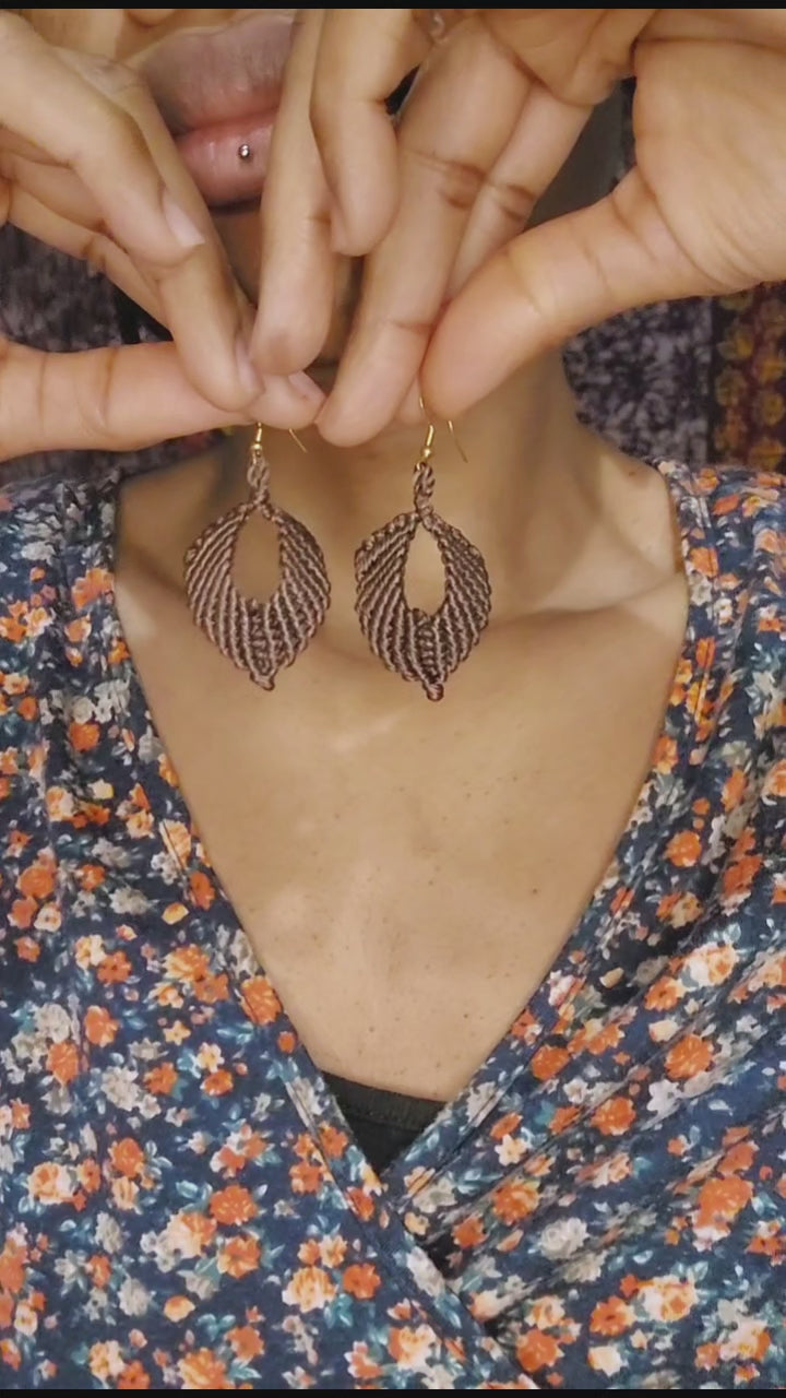 Boucles d'oreilles marron
