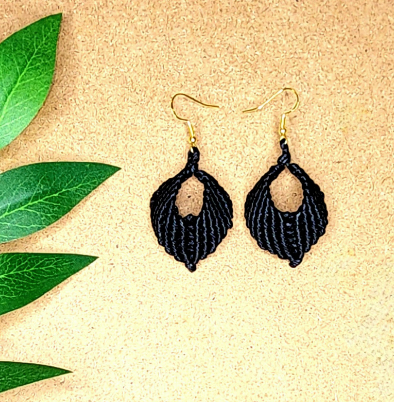 Boucles d'oreilles noires