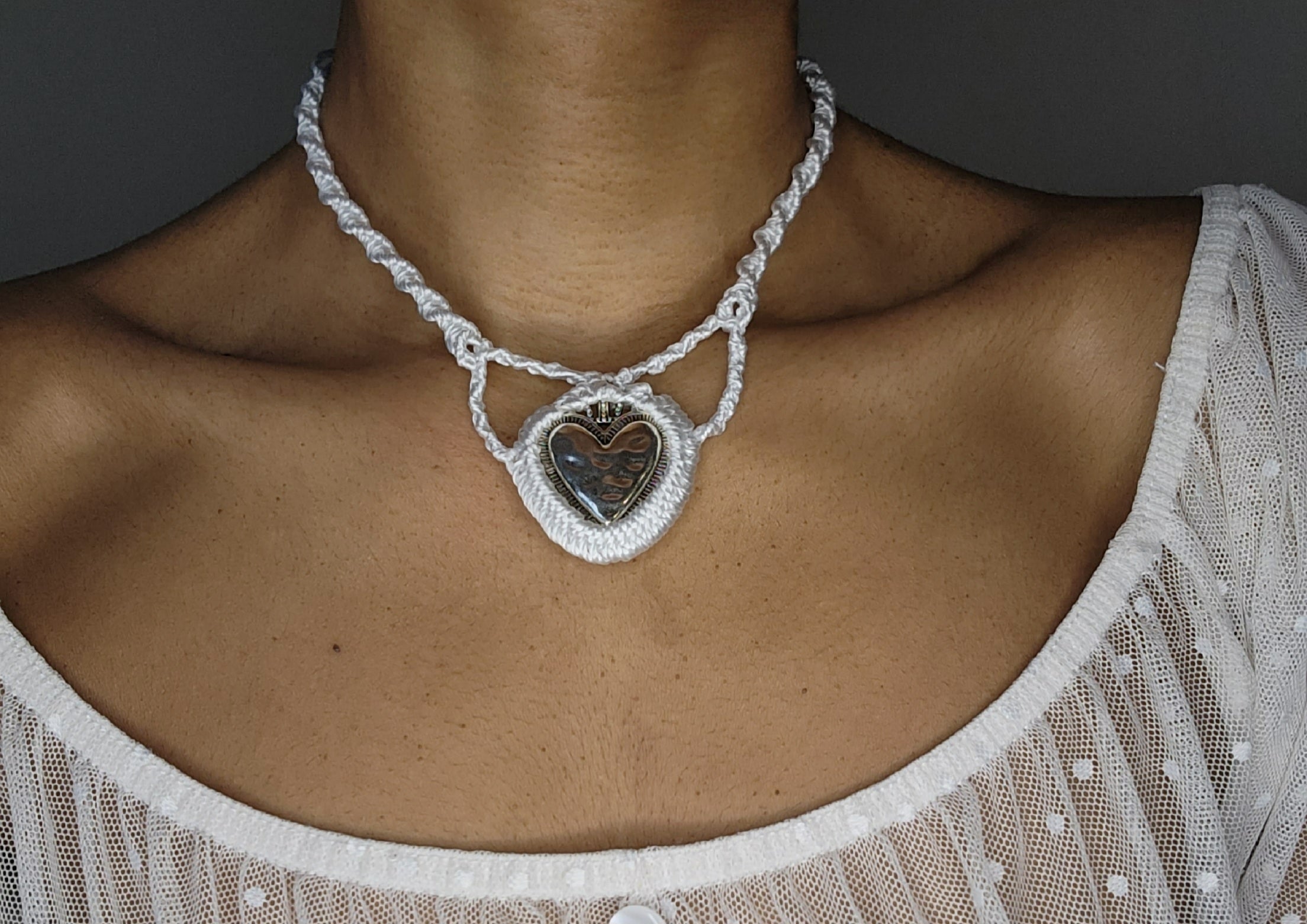 Collier ras le cou